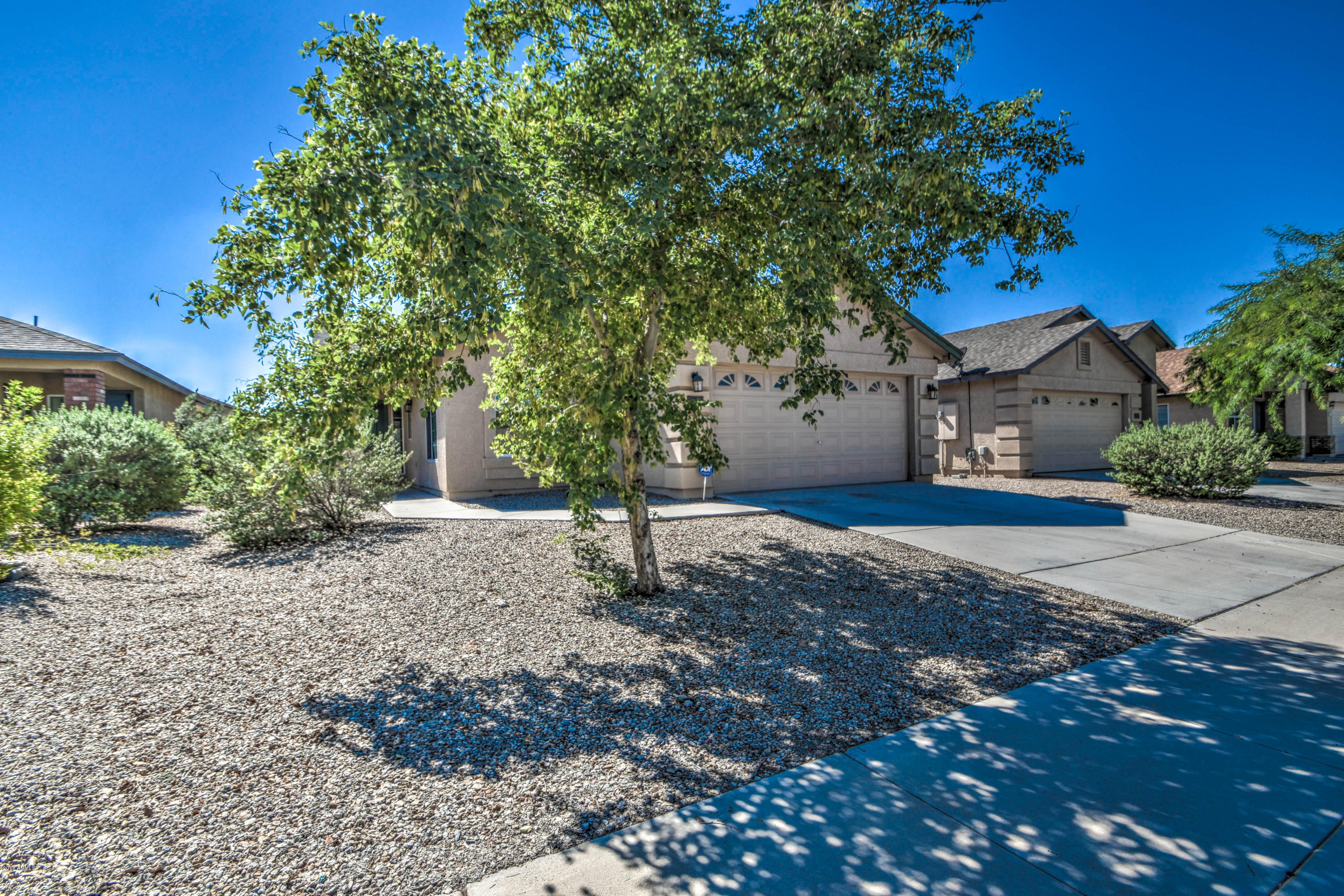 2729 West Pecan Road Phoenix, AZ 85041 - Photo 4 of 37 FRONT YARD