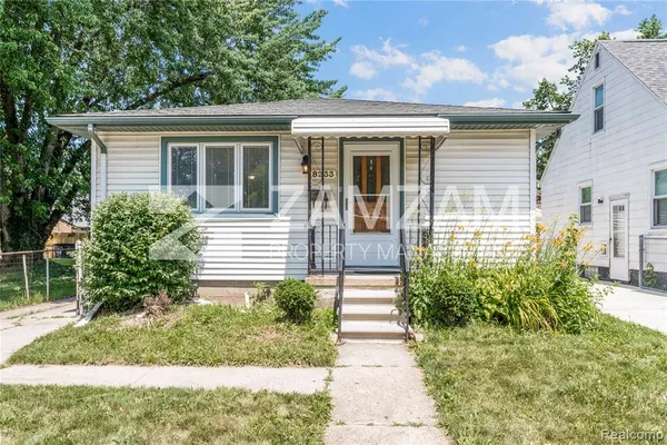 $1,600 | 8233 Stephens, Center Line, MI 48015