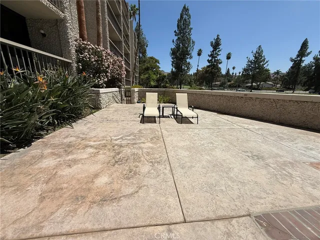 $2,800 | 5555 Canyon Crest Drive, Unit 3B, Riverside, CA 92507