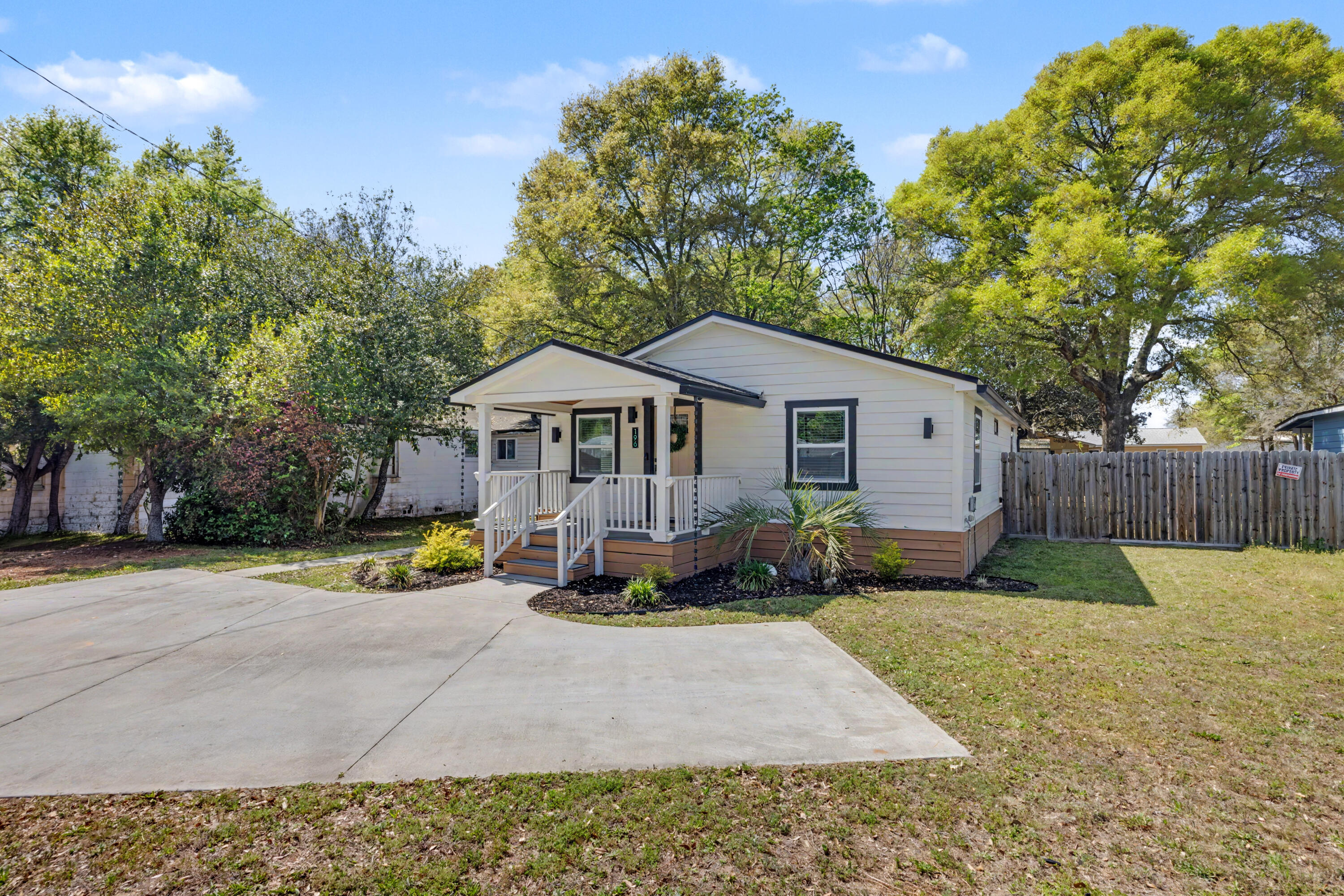 196 Mc Arthur Street Crestview, FL 32539 - Photo 4 of 40 3-03