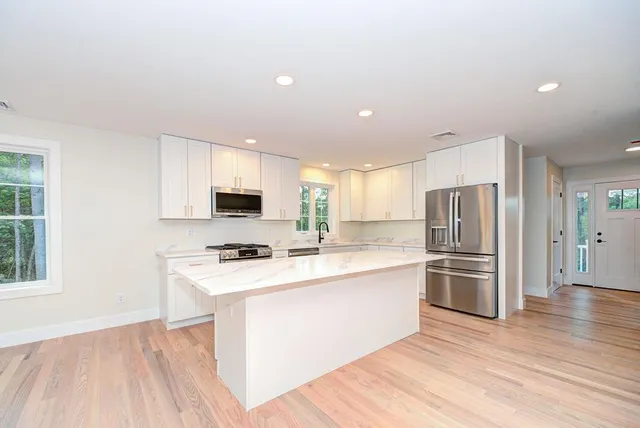 $639,900 | 21 Speare Road, Unit B, Hudson, NH 03051