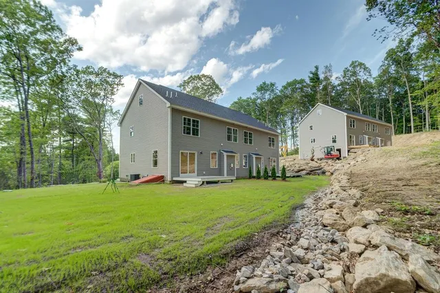 $639,900 | 21 Speare Road, Unit B, Hudson, NH 03051