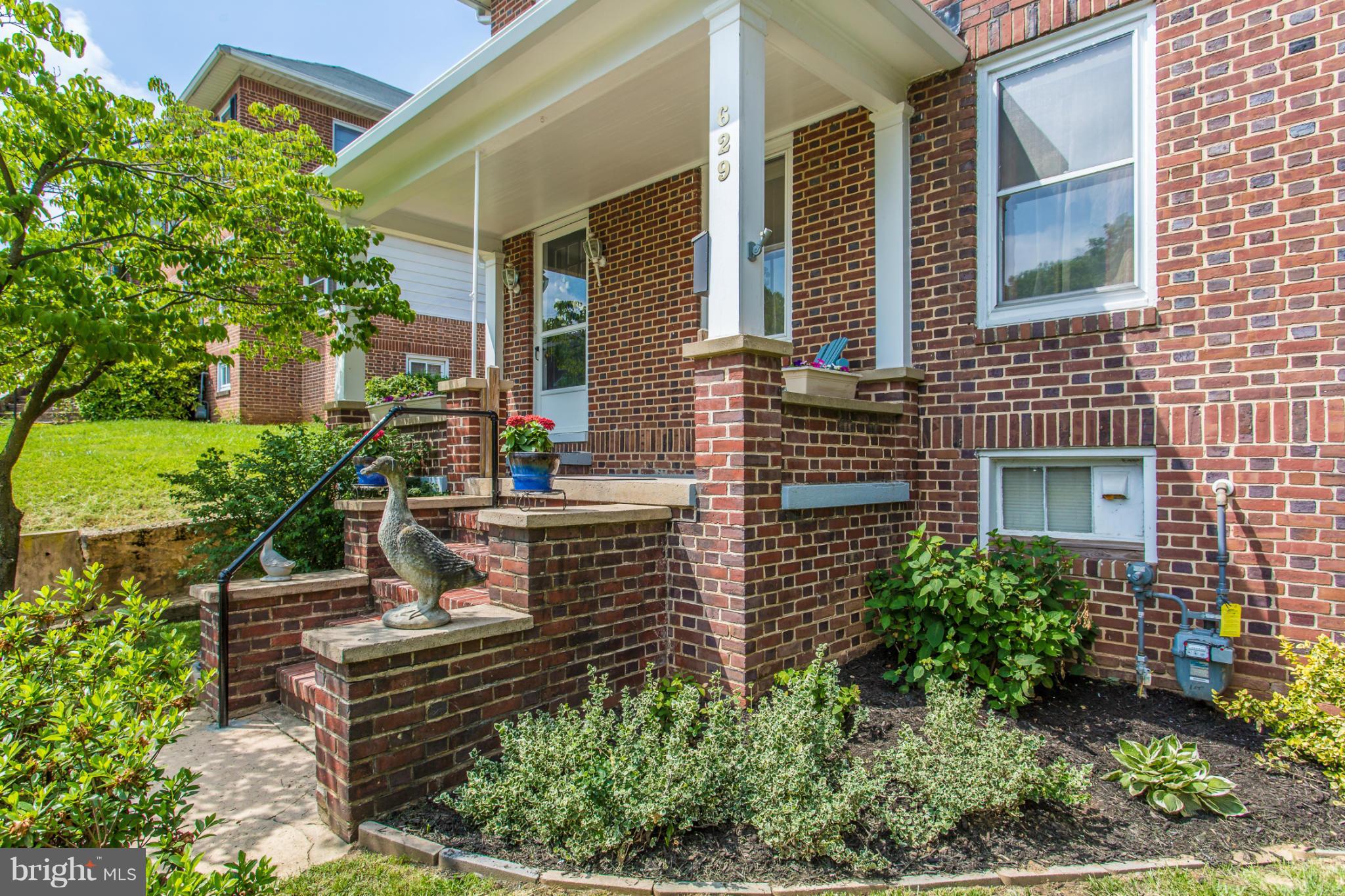 629 Aldershot Road Baltimore, MD 21229 - Photo 3 of 30 a view of house with outdoor space