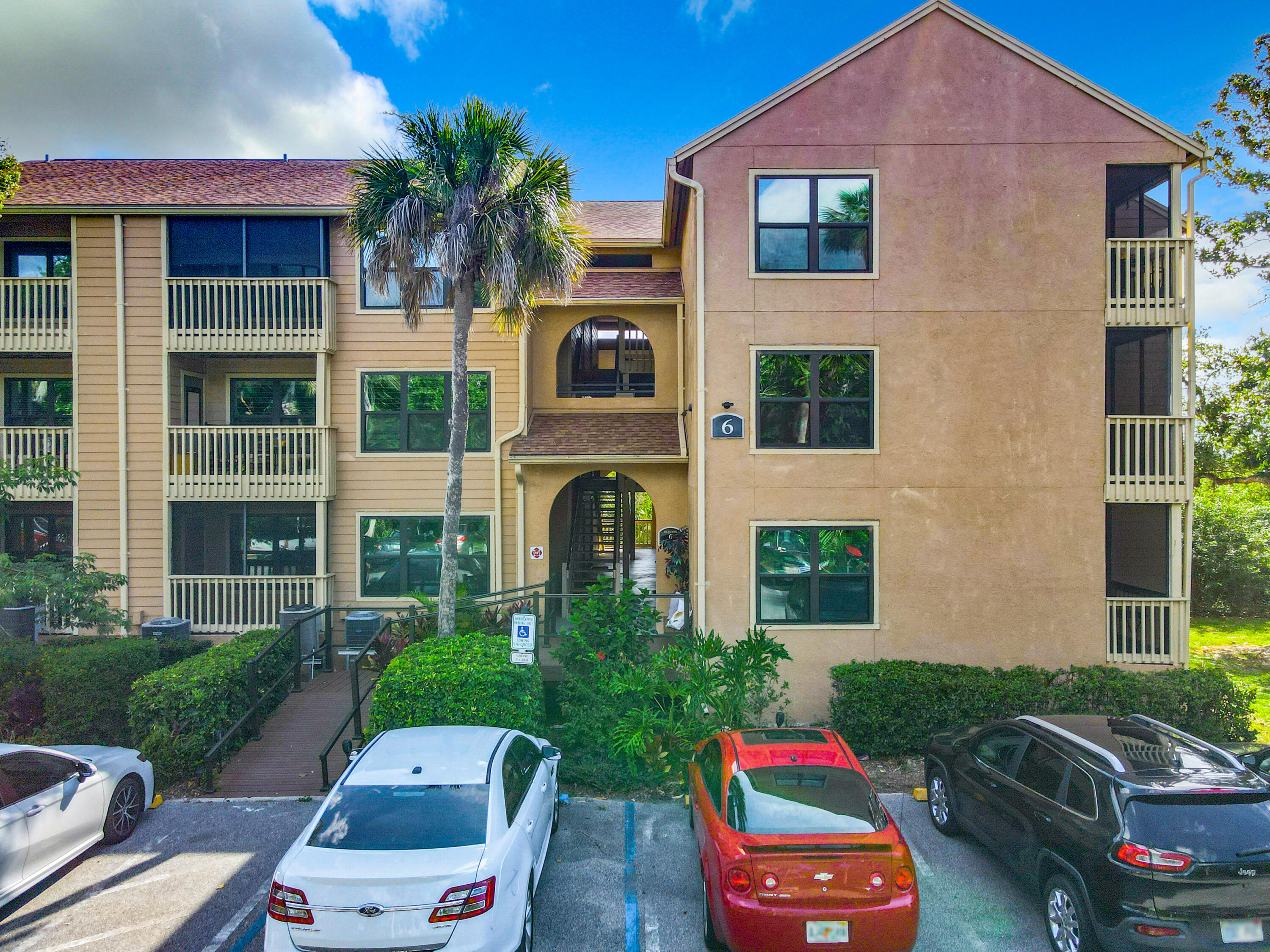 1401 South Palmetto Ave Unit 621  