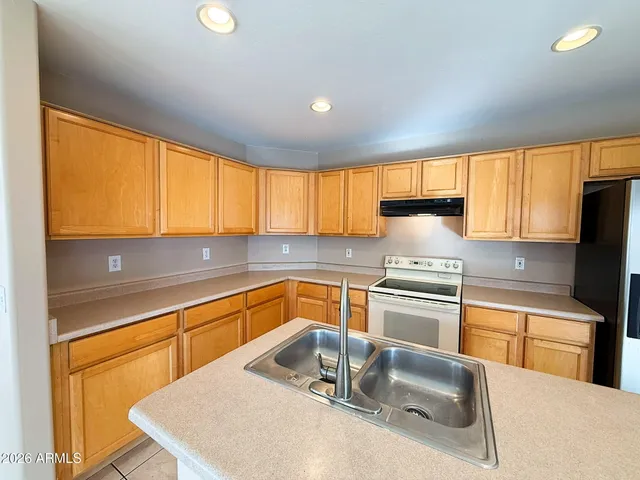 $1,695 | 14203 North 150th Avenue, Surprise, AZ 85379