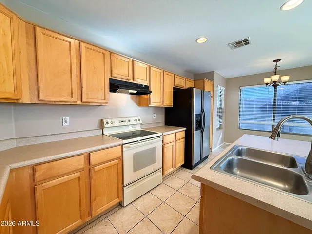 $1,695 | 14203 North 150th Avenue, Surprise, AZ 85379