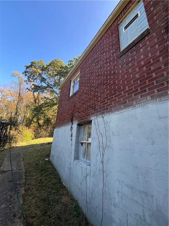321 Apache Drive Monessen, PA 15062 - Photo 4 of 10
