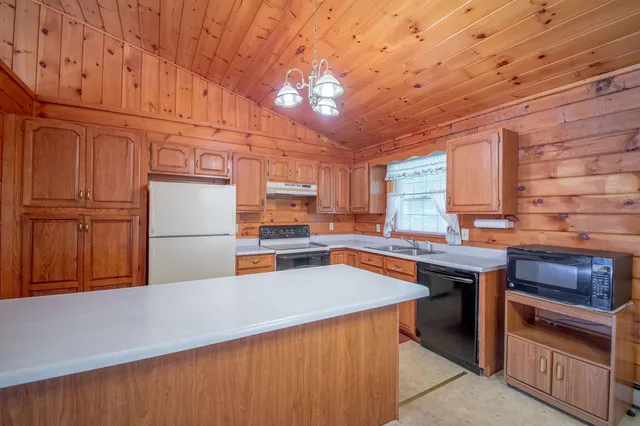 $435,000 | 22 Birchwood Drive, Weathersfield, VT 05151