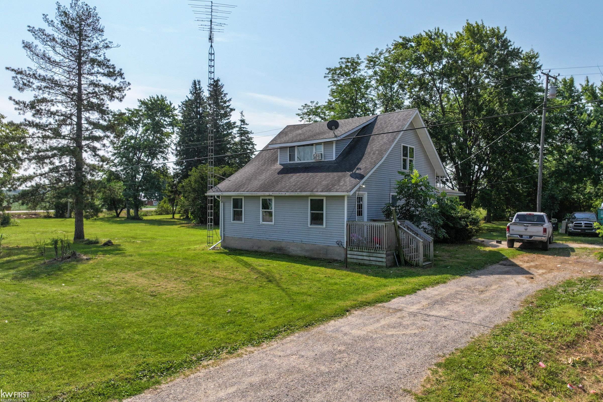 2472 Sanilac Road Carsonville, MI 48419 - Photo 32 of 48 50151203-40fe52d4-b8b3-4ce7-a0e9-12c2edf88a42.JPG