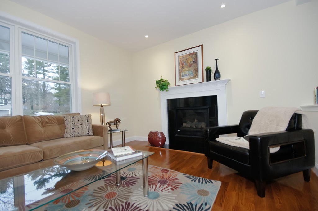 24 Agawam Road Acton, MA 01720 - Photo 3 of 27 Gallery Image 3
