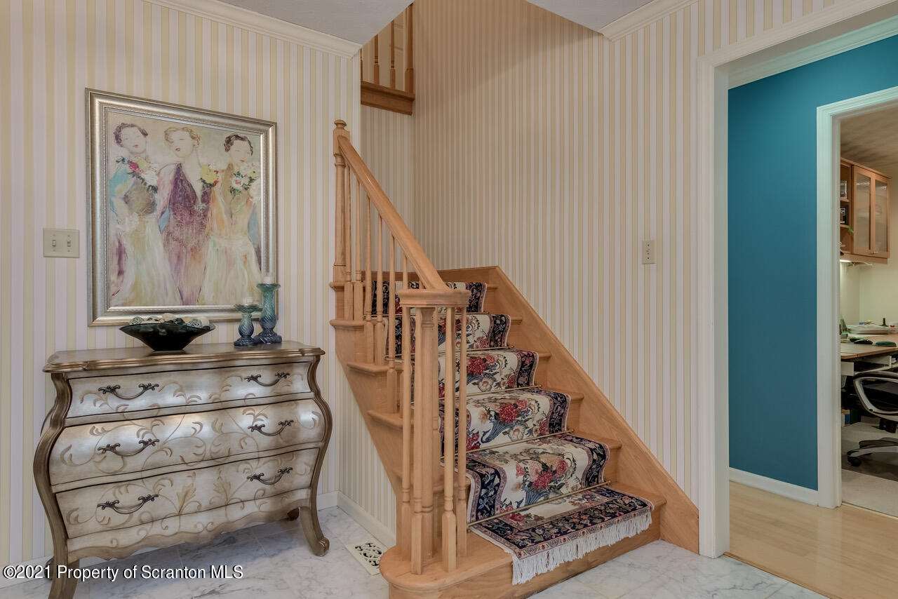 75 Lake Scranton Road Scranton, PA 18505 - Photo 4 of 65 Gallery Image 4