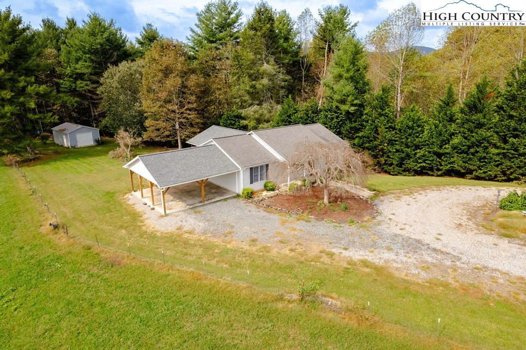 280 Red Top Road Ferguson, NC 28624 - Photo 2 of 40 Gallery Image 2