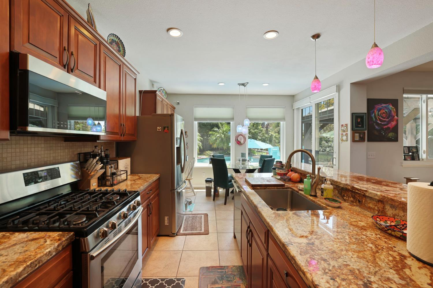 5337 Ridgeview Circle Stockton, CA 95219 - Photo 12 of 30 Gallery Image 12