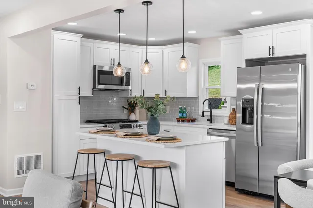 $2,800 | 258 Tennessee Avenue, Conshohocken, PA 19428