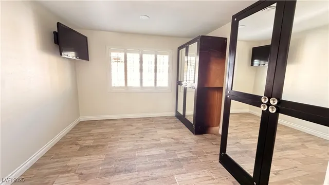 $2,500 | 1819 South Beverly Way, Las Vegas, NV 89104