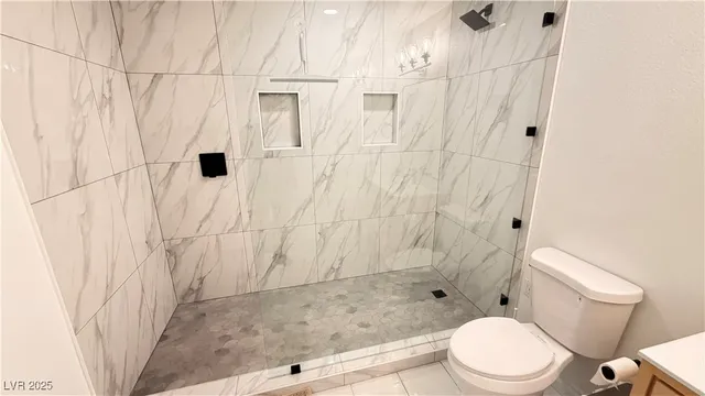 $2,500 | 1819 South Beverly Way, Las Vegas, NV 89104