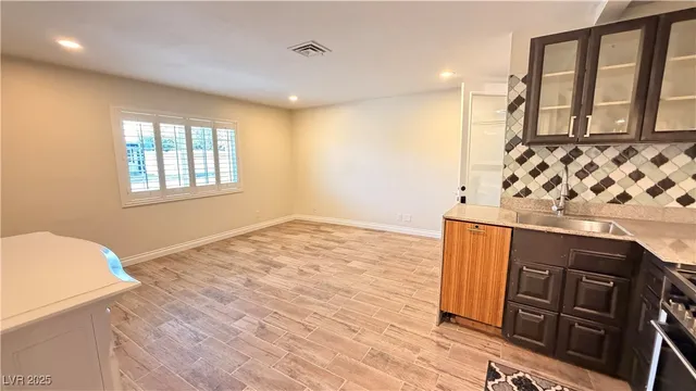 $2,500 | 1819 South Beverly Way, Las Vegas, NV 89104