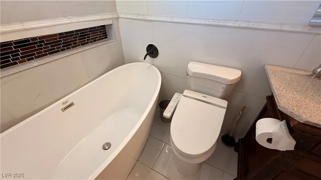 $2,500 | 1819 South Beverly Way, Las Vegas, NV 89104