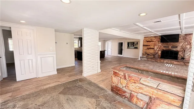 $2,500 | 1819 South Beverly Way, Las Vegas, NV 89104