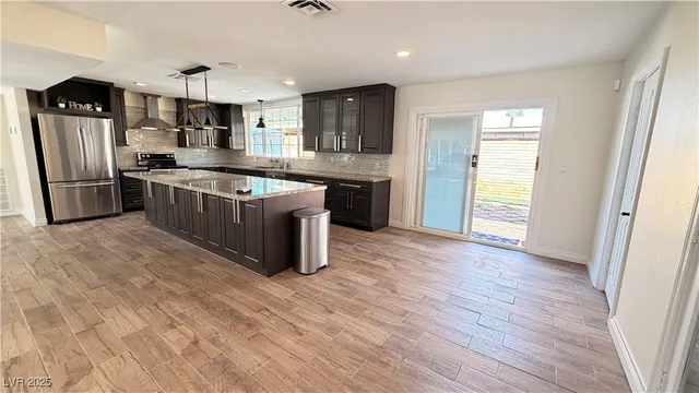 $2,500 | 1819 South Beverly Way, Las Vegas, NV 89104