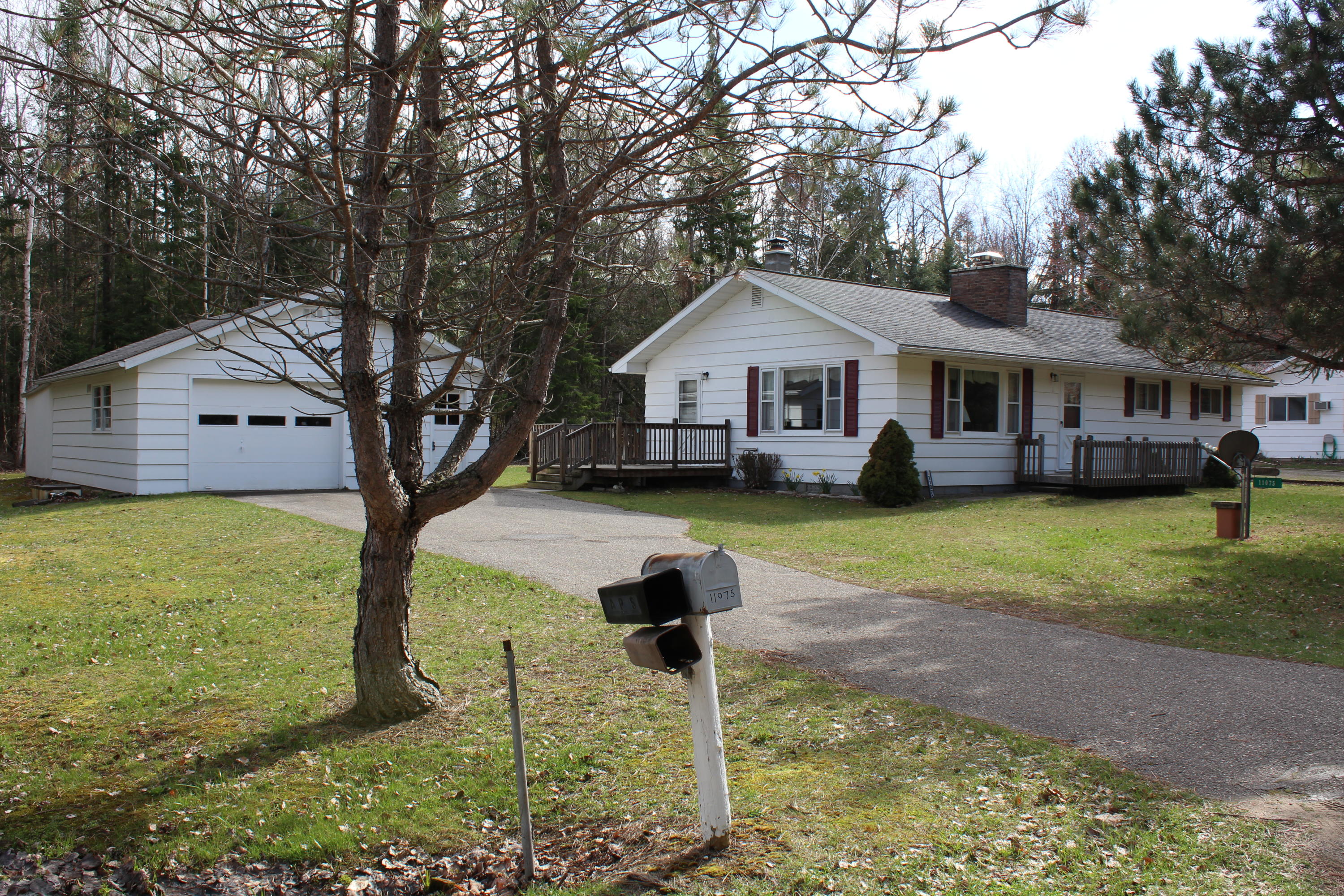 11075 Kings Point Road Alanson, MI 49706 - Photo 23 of 39 Gallery Image 23