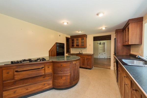 437 Ipswich Road Boxford, MA 01921 - Photo 6 of 30