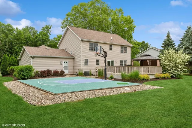 $540,000 | 3545 Wyndwicke Drive, St. Joseph, MI 49085