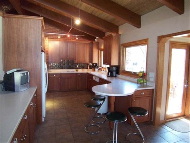 417 East High Point Road Peoria, IL 61614 - Photo 7 of 9 Gallery Image 7