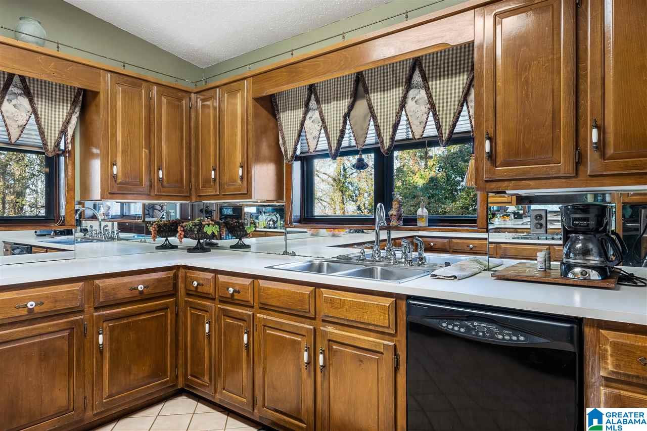 1133 Hob Hill Road Birmingham, AL 35235 - Photo 15 of 49