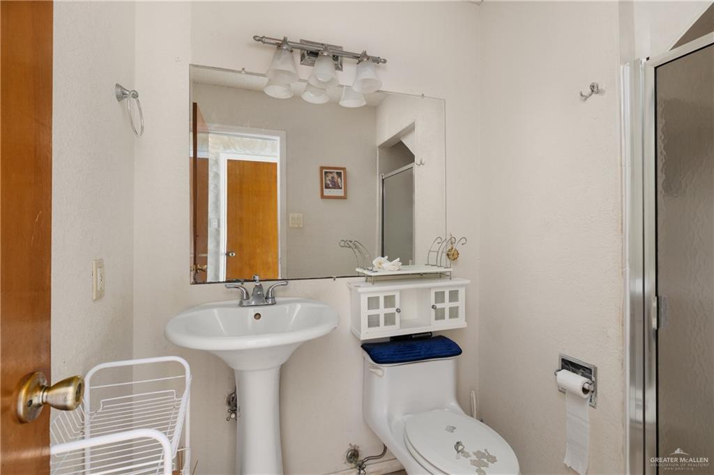 2201 South Jackson Road, Unit 31E Pharr, TX 78577 - Photo 10 of 13