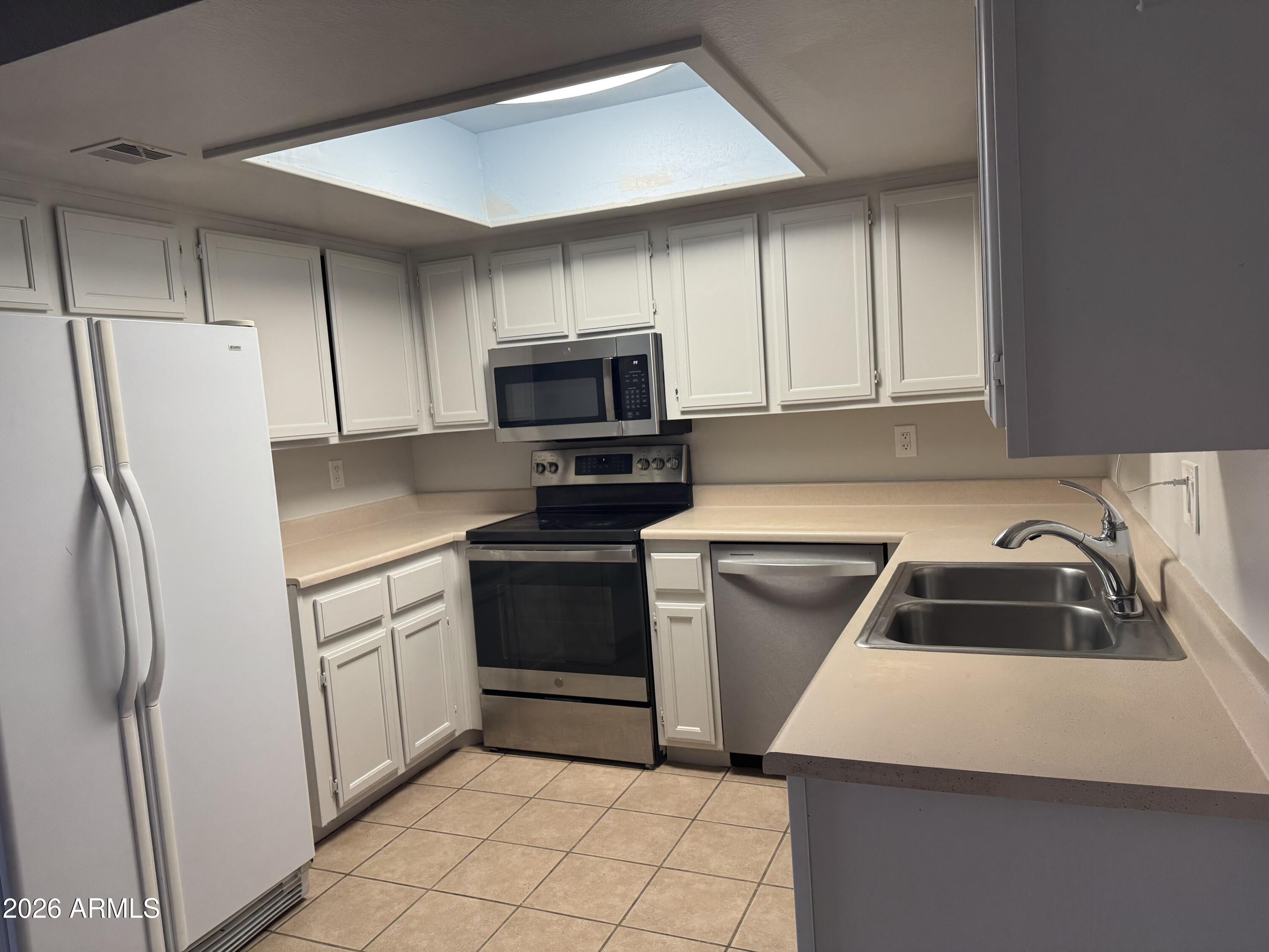1310 South Pima, Unit 43 Mesa, AZ 85210 - Photo 3 of 10 Kitchen