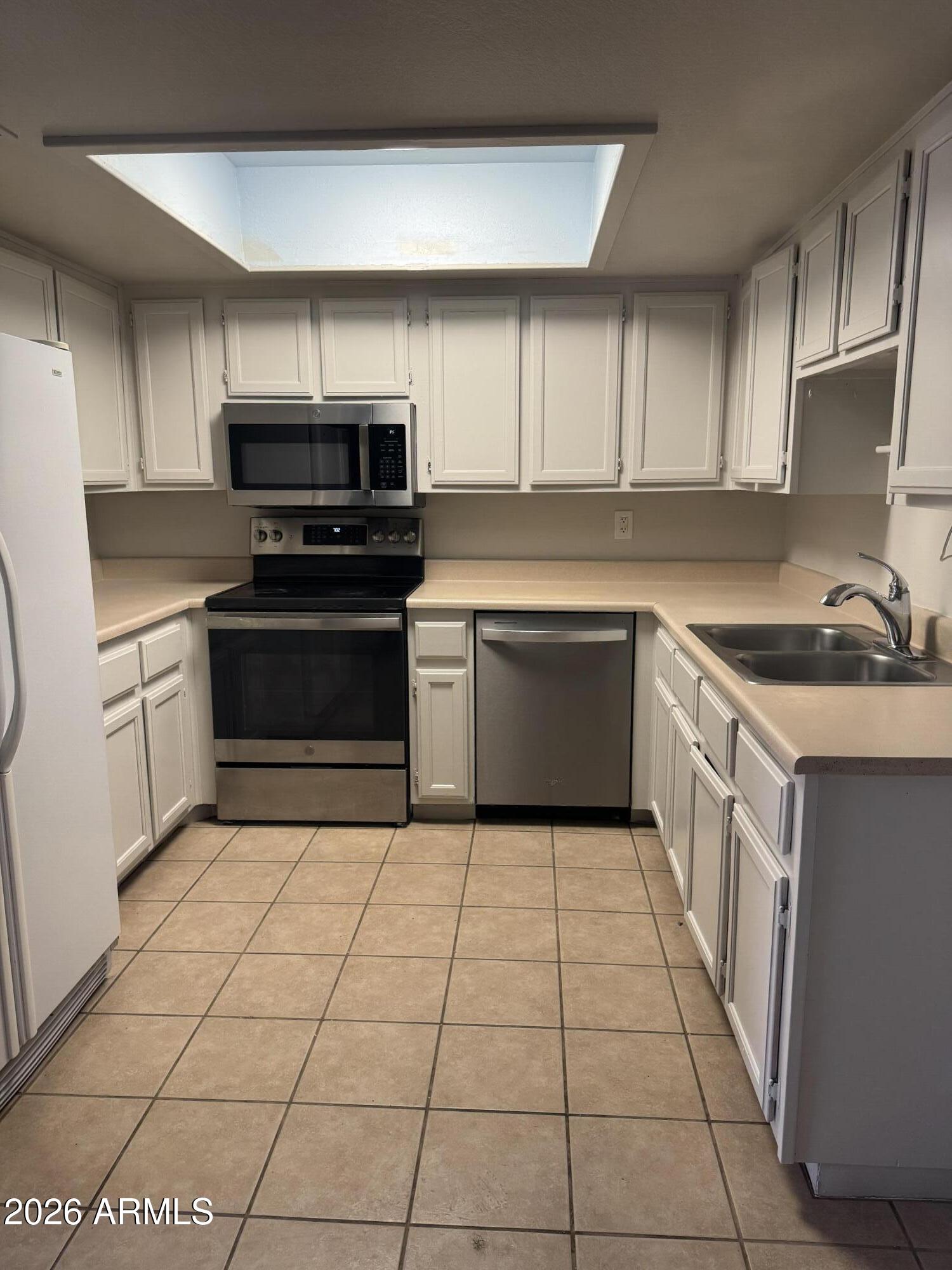 1310 South Pima, Unit 43 Mesa, AZ 85210 - Photo 4 of 10 kitchen