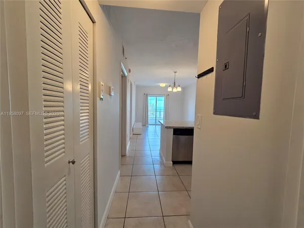 $2,600 | 471 Northeast 25th Street, Unit 601, Miami, FL 33137