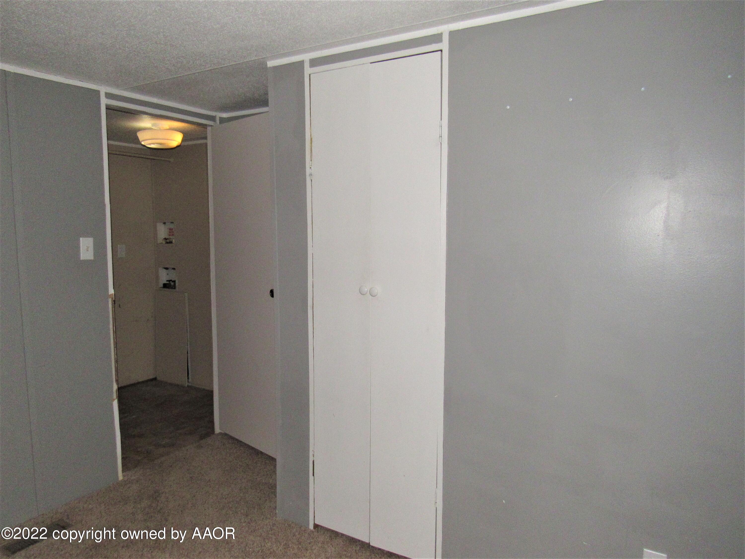 6709 Susie Road Amarillo, TX 79118 - Photo 11 of 17 End Bedroom