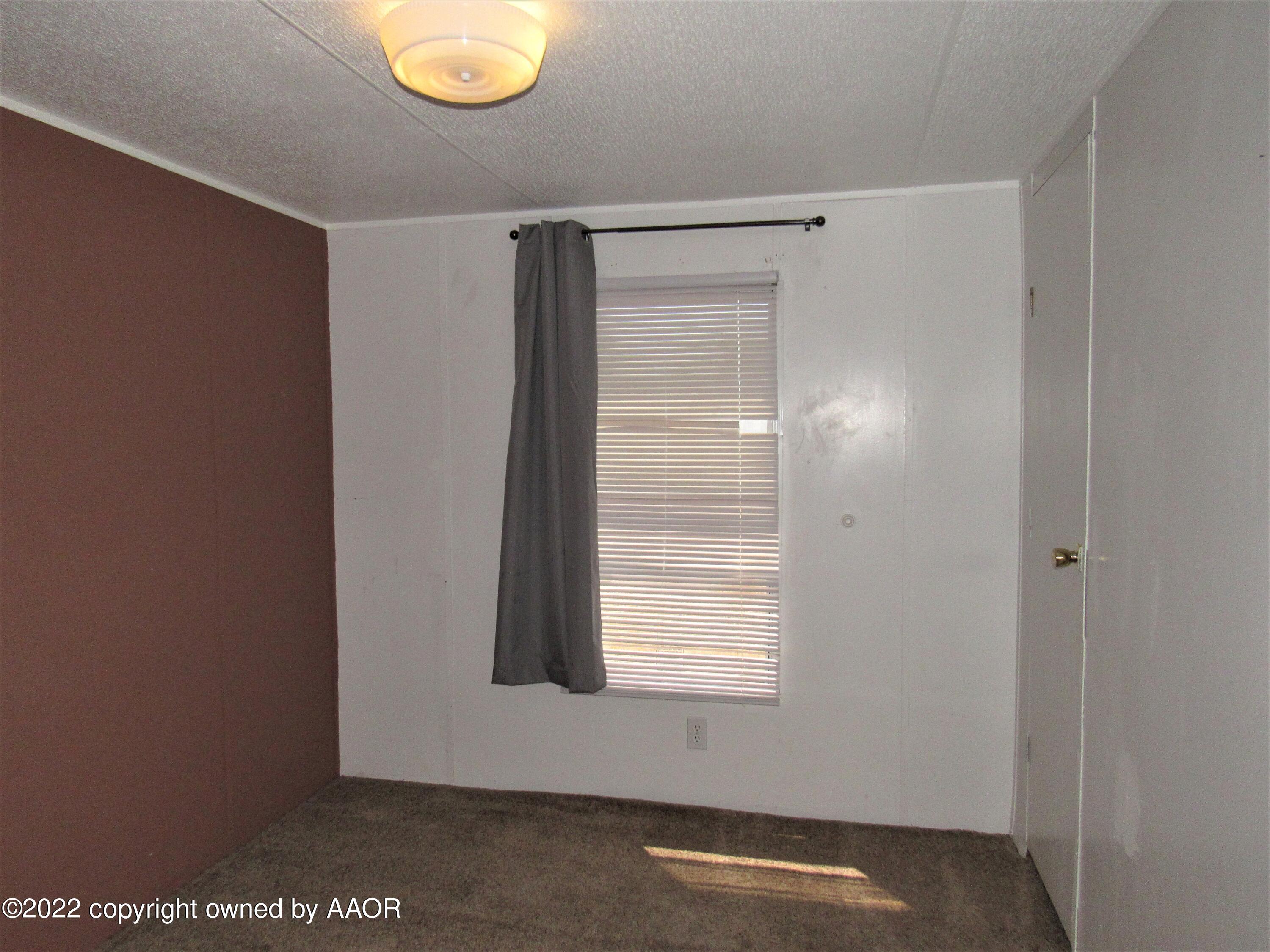 6709 Susie Road Amarillo, TX 79118 - Photo 8 of 17 Middle Bedroom