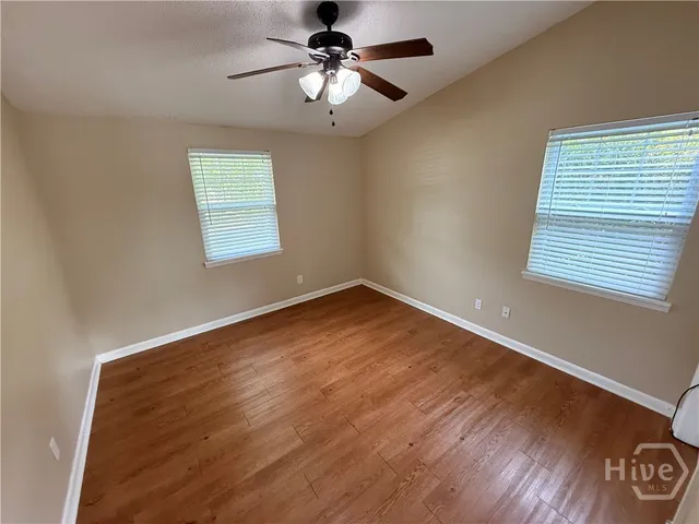 $275,500 | 421 Barnhill Drive, Savannah, GA 31406
