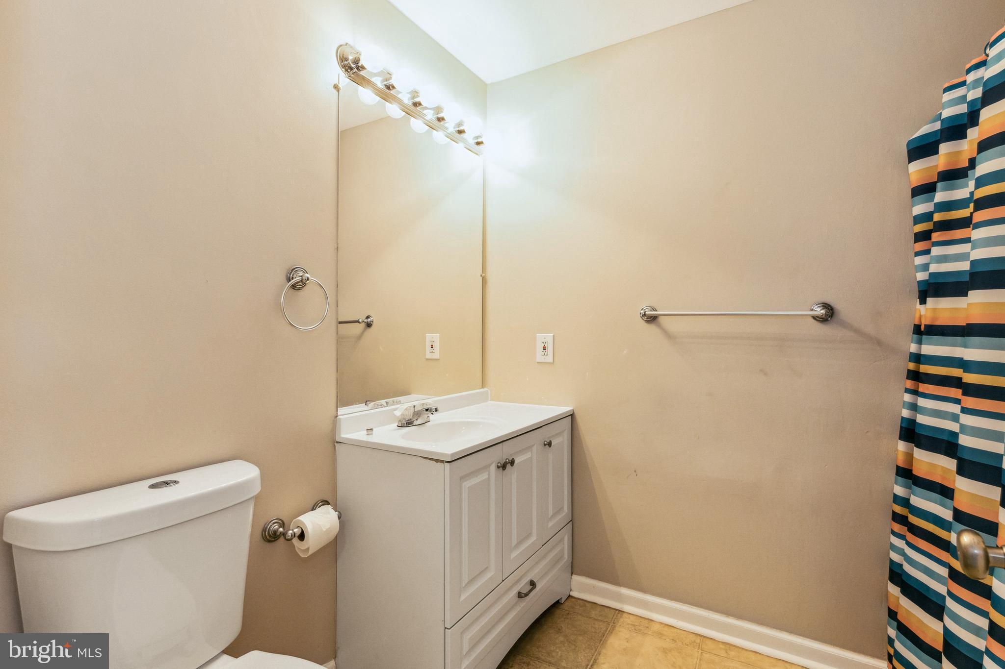 2033 Riding Crop Way Windsor Mill, MD 21244 - Photo 6 of 15 Bath 1