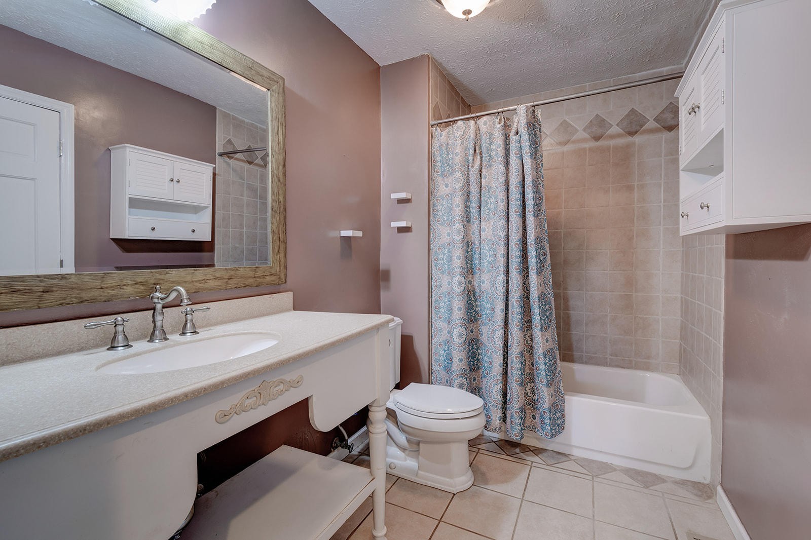 502 Rolling Creek Road Knoxville, TN 37934 - Photo 22 of 27 a bathroom with a sink toilet and shower