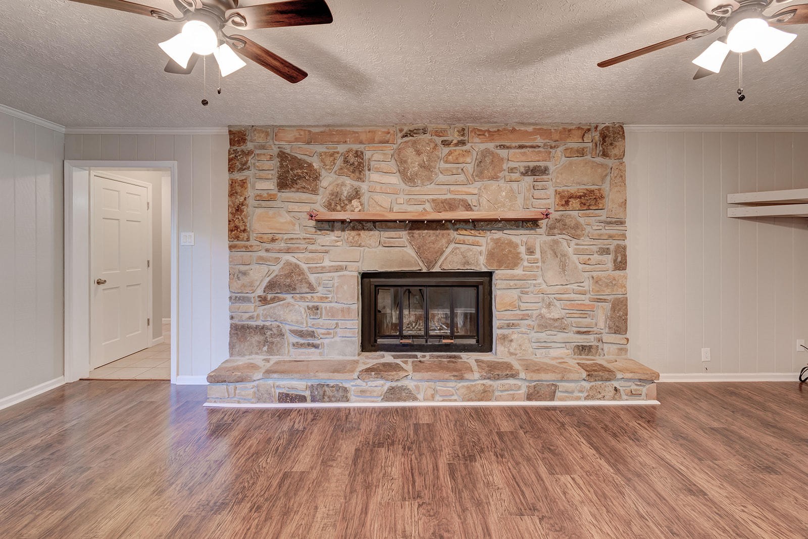 502 Rolling Creek Road Knoxville, TN 37934 - Photo 10 of 27 a living room with a fireplace