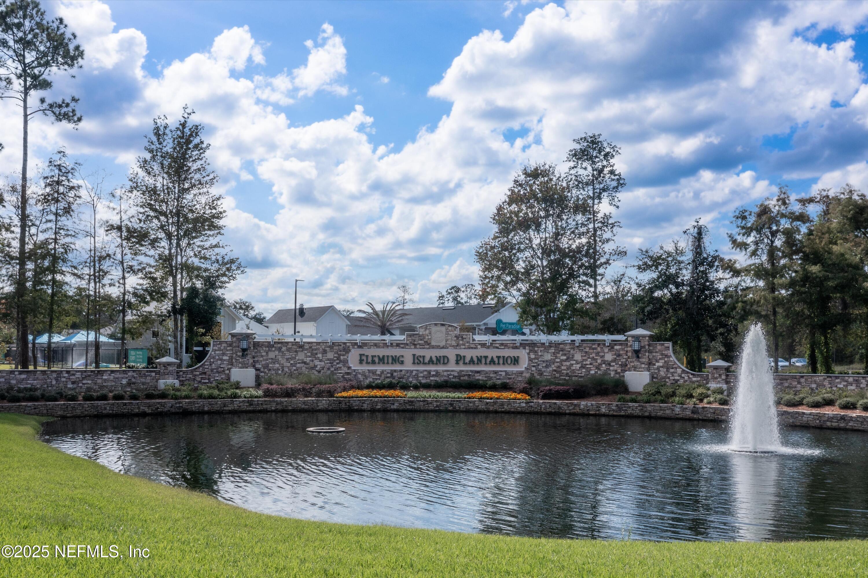 2360 Golfview Drive Fleming Island, FL 32003 - Photo 43 of 60 a view of a city with tall trees
