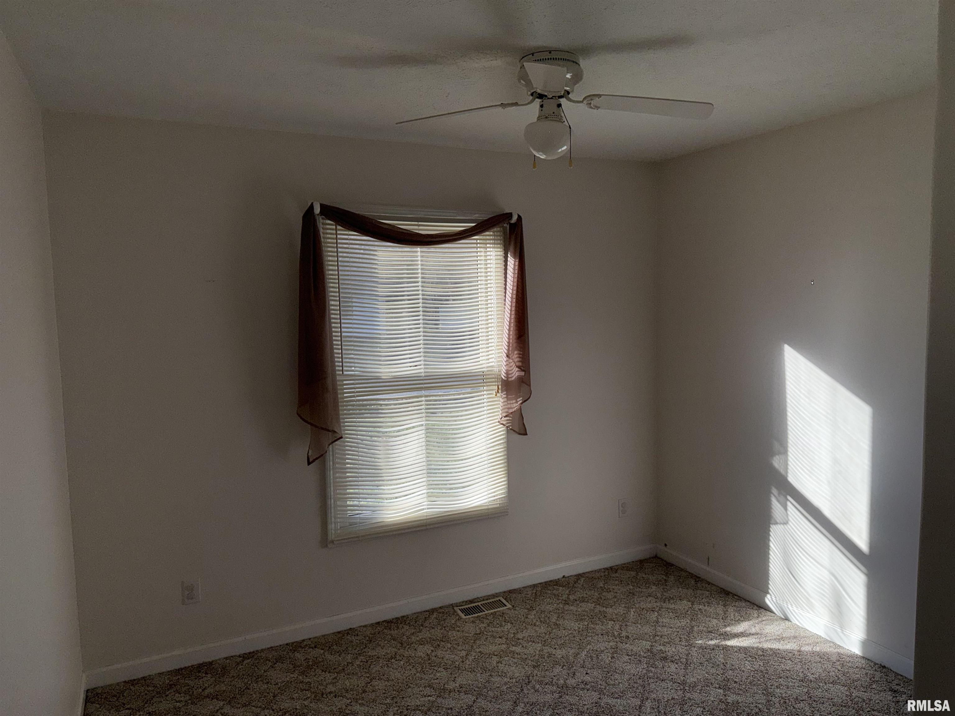 3120 Weaver Road Herrin, IL 62948 - Photo 7 of 15 Gallery Image 7