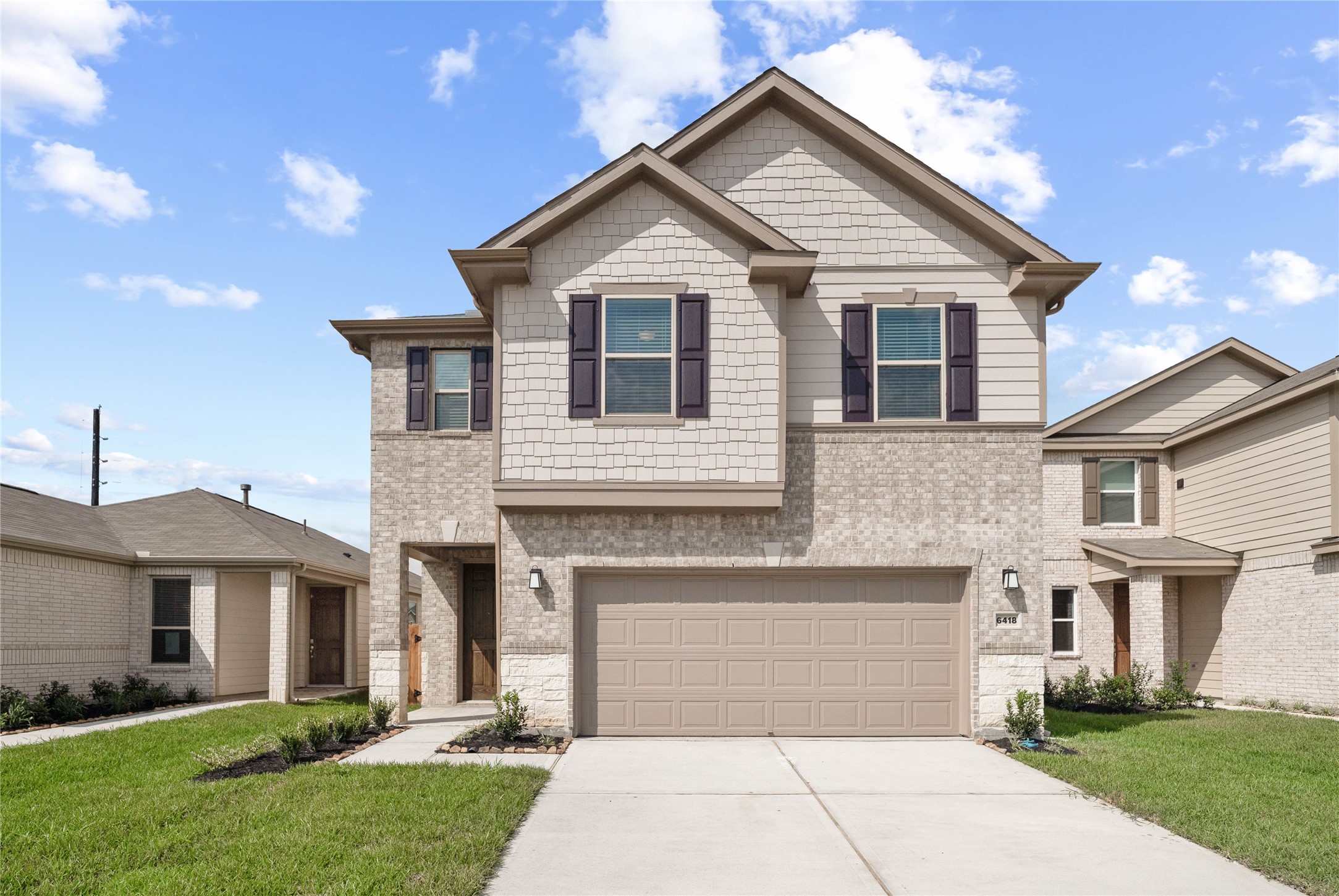 6418 Kentfield Drive Rosharon, TX 77583 - Photo 1 of 23 Welcome home to 6418 Kentfield Drive located in Glendale Lakes and zoned to Fort Bend ISD!