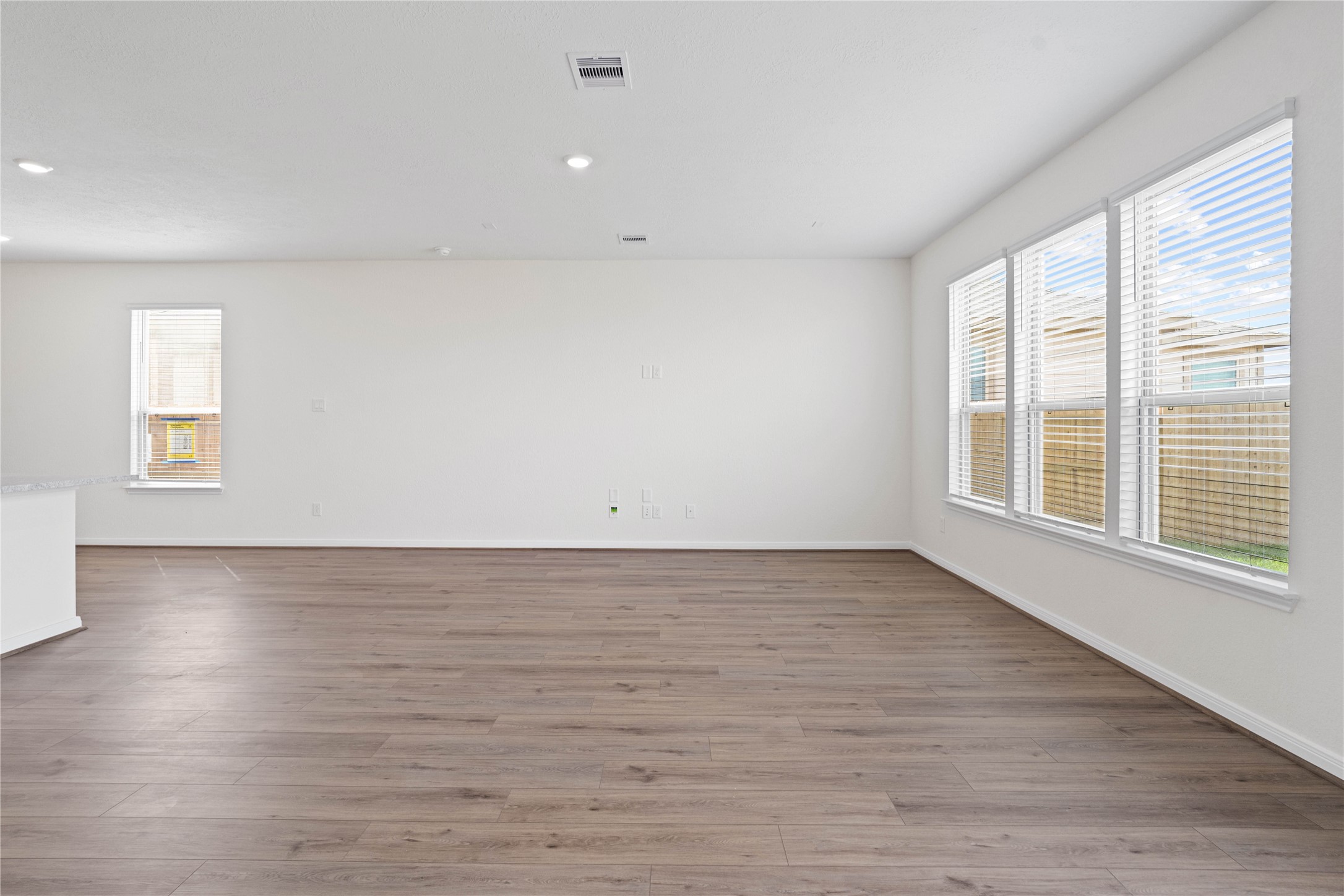 6418 Kentfield Drive Rosharon, TX 77583 - Photo 9 of 23 Another perspective of the Great Room from the Dining.