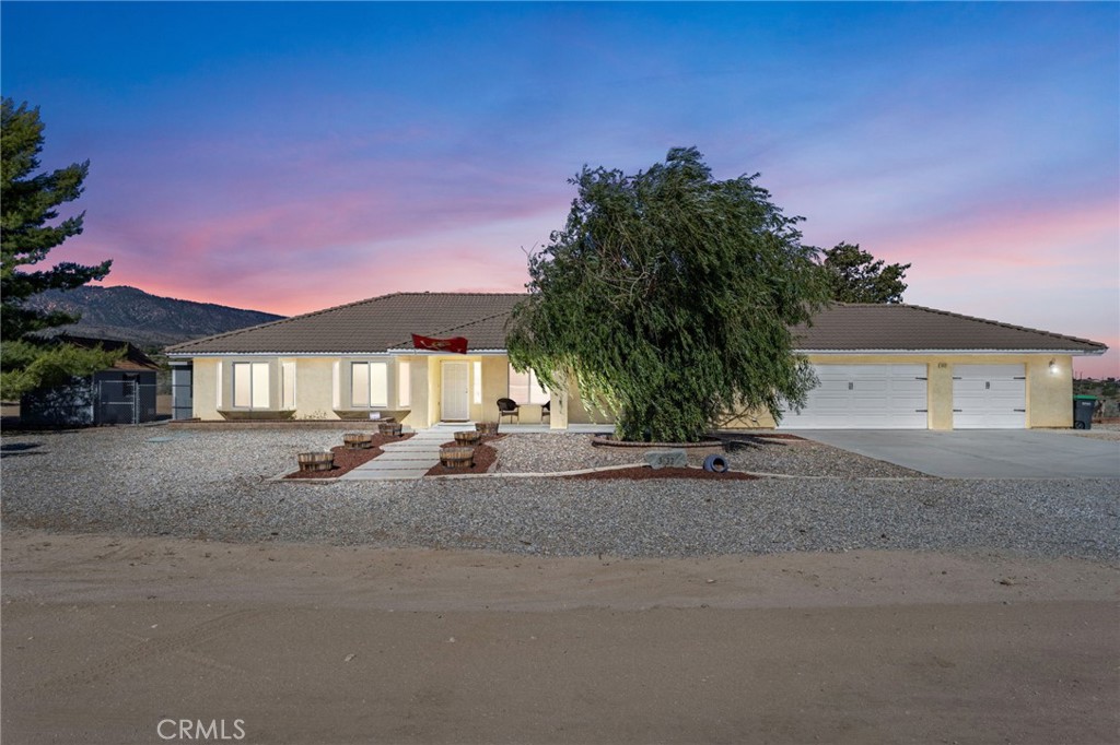 3632 Cambria Road Phelan, CA 92371 - Photo 2 of 54