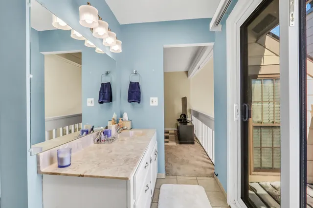 $259,900 | 705 Colby Court, Gurnee, IL 60031