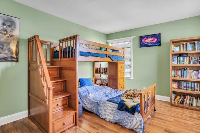 $259,900 | 705 Colby Court, Gurnee, IL 60031