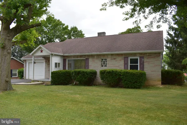 $284,900 | 42 East Grandview Avenue, Mercersburg, PA 17236