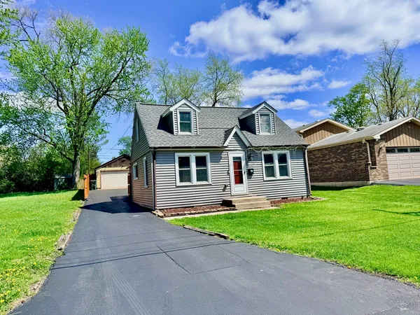 $265,000 | 11709 South Hamlin Avenue, Alsip, IL 60803