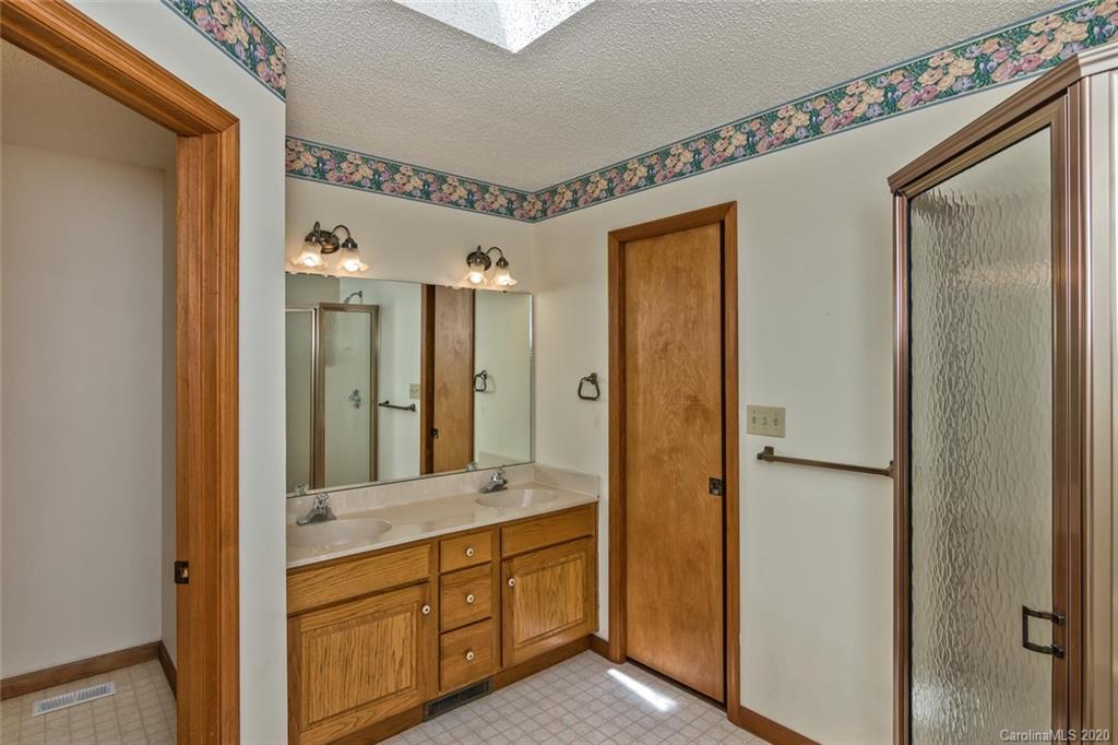 16 Hickory Nut Cove Road Fairview, NC 28730 - Photo 27 of 48 Gallery Image 27