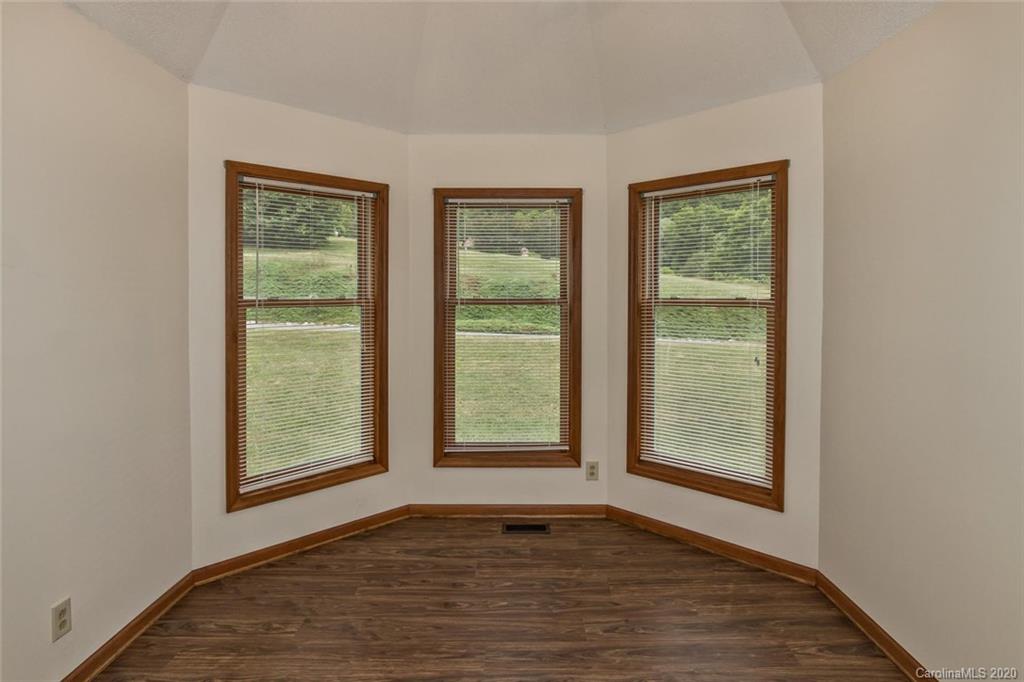 16 Hickory Nut Cove Road Fairview, NC 28730 - Photo 6 of 48 Gallery Image 6